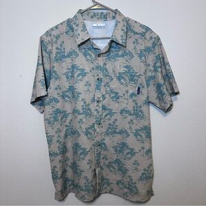 Columbia Men’s Medium PFG Button Down